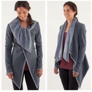 Lululemon Presence of Mind Fleece Wrap